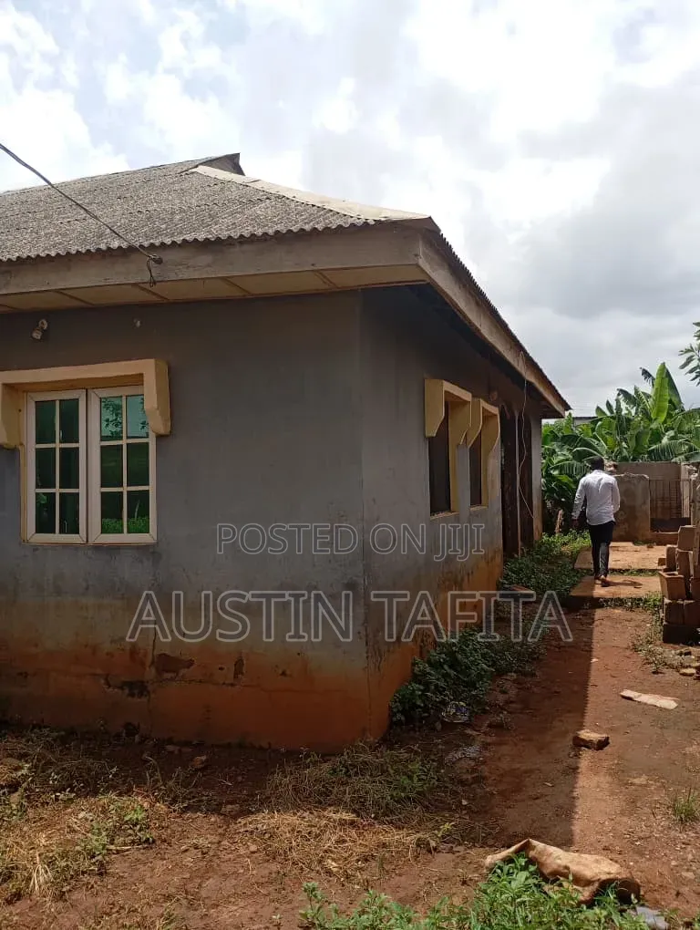 3bdrm Bungalow in Ayobo for sale in Ayobo