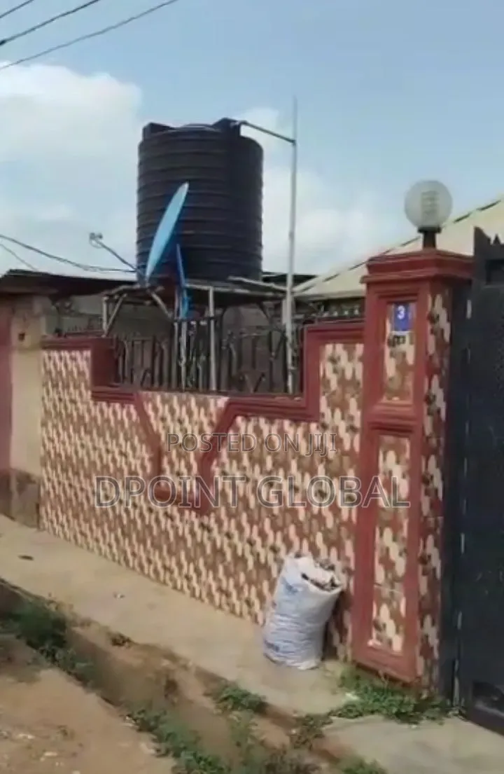 4bdrm Bungalow in Not Estate, Alagbado for sale in Alagbado