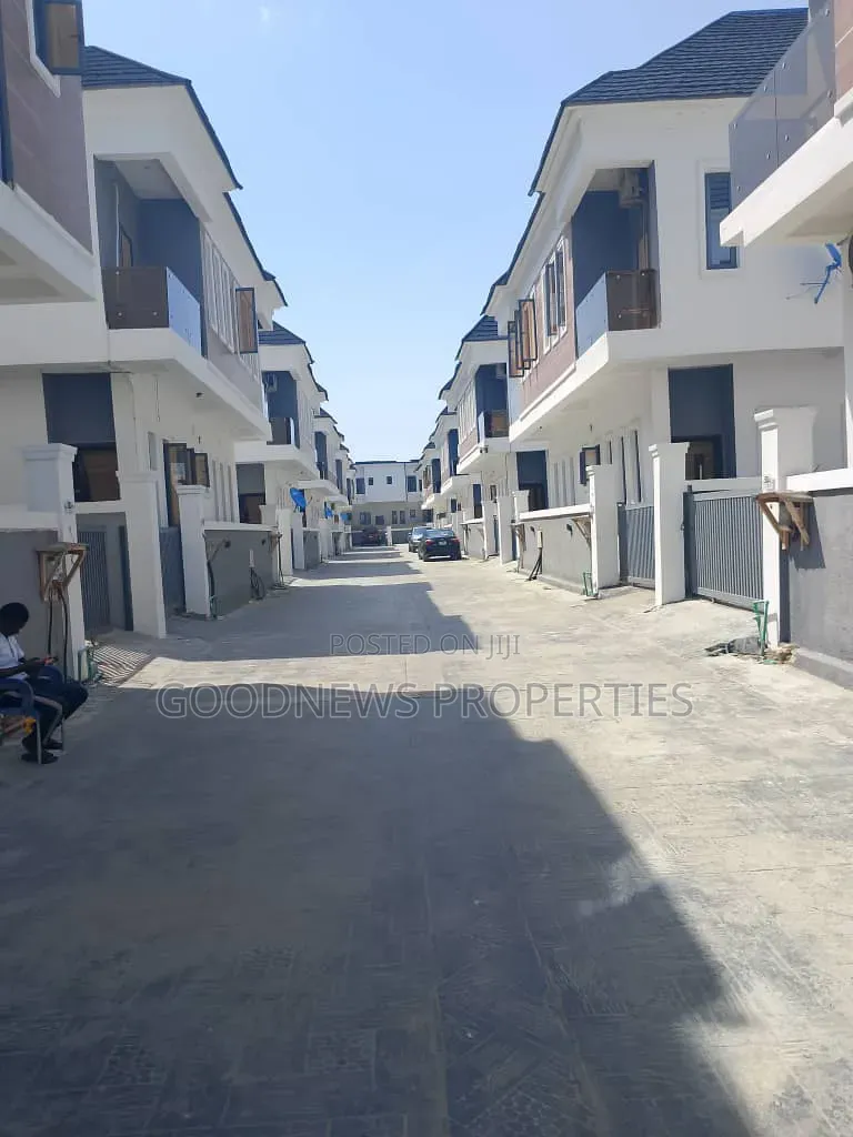 4bdrm Duplex in Vgc By Harris Drive for sale in VGC / Ajah