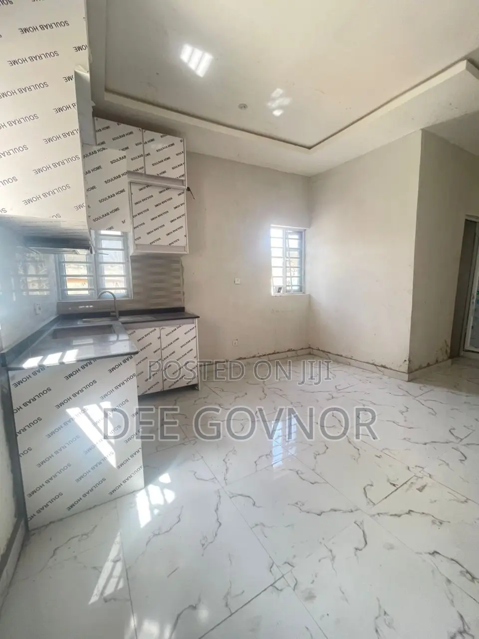 5bdrm Townhouse/Terrace in B Ikota, Lekki Phase 2 for sale in Lekki Phase 2