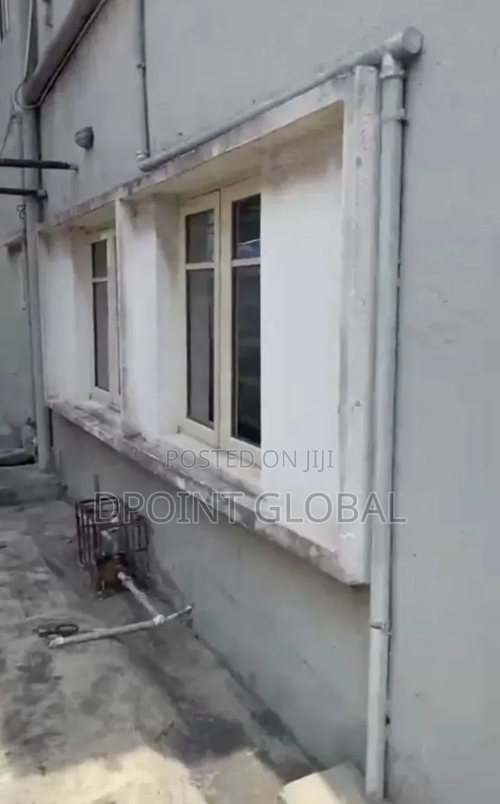 7bdrm Duplex in In Estate, Adeniyi Jones for sale in Adeniyi Jones