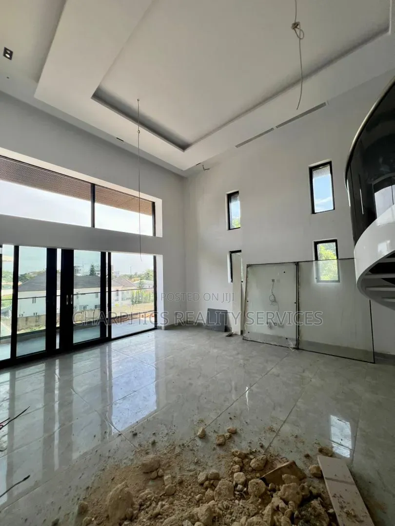 5bdrm Duplex in ($5,000,000), Ikoyi S.W for sale in Ikoyi S.W