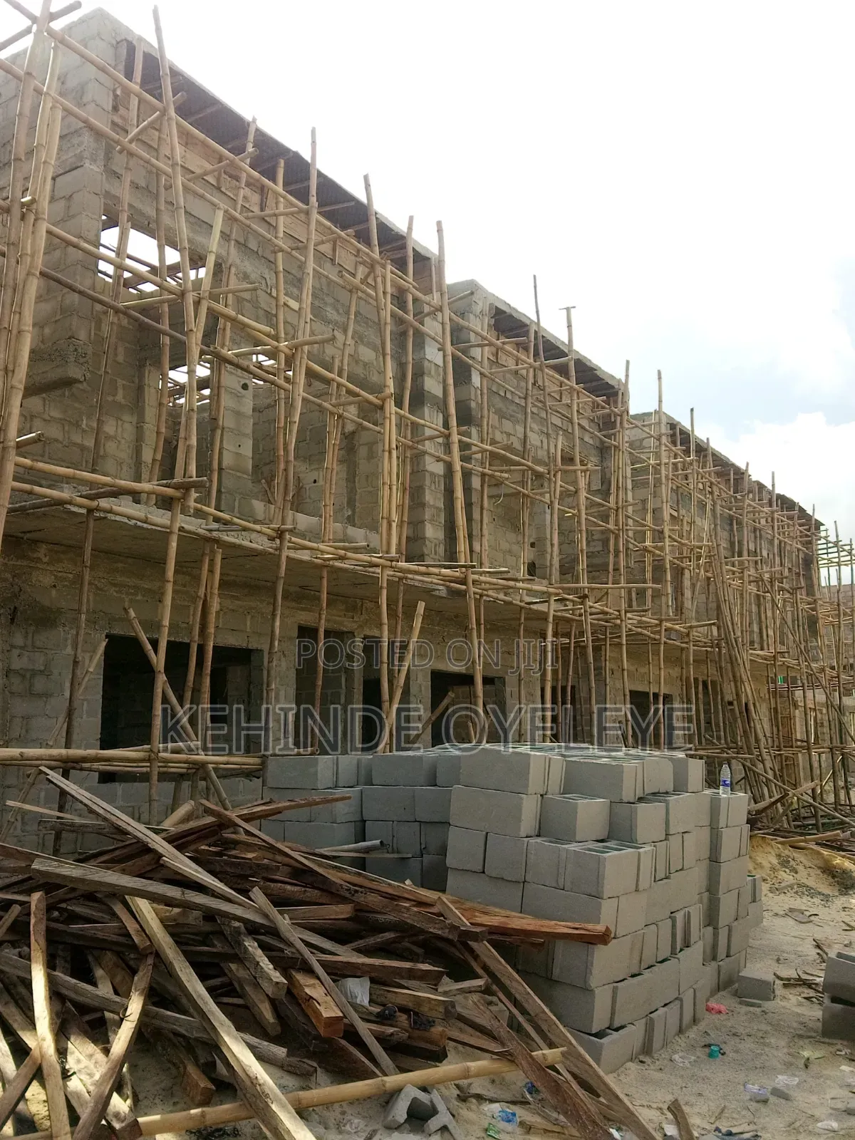3bdrm House In Ayhome, Off Lekki-epe Expressway For Sale in Off Lekki-Epe Expressway