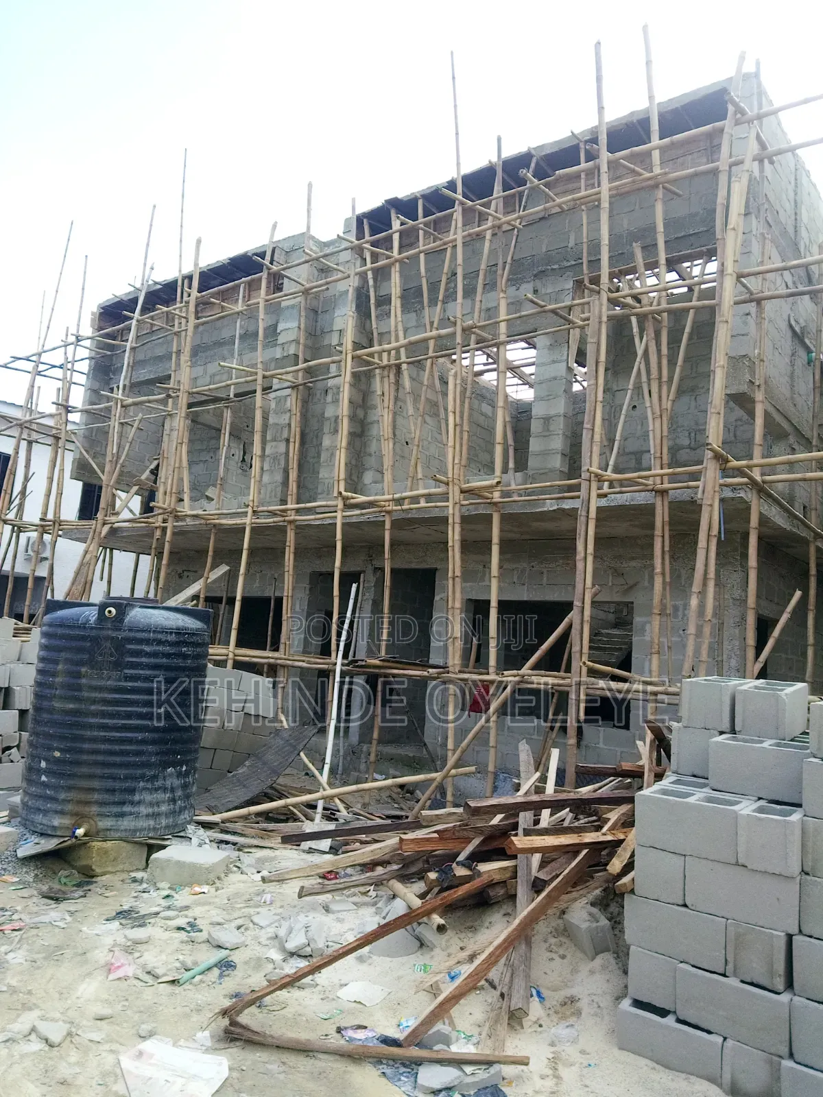 3bdrm House In Ayhome, Off Lekki-epe Expressway For Sale in Off Lekki-Epe Expressway