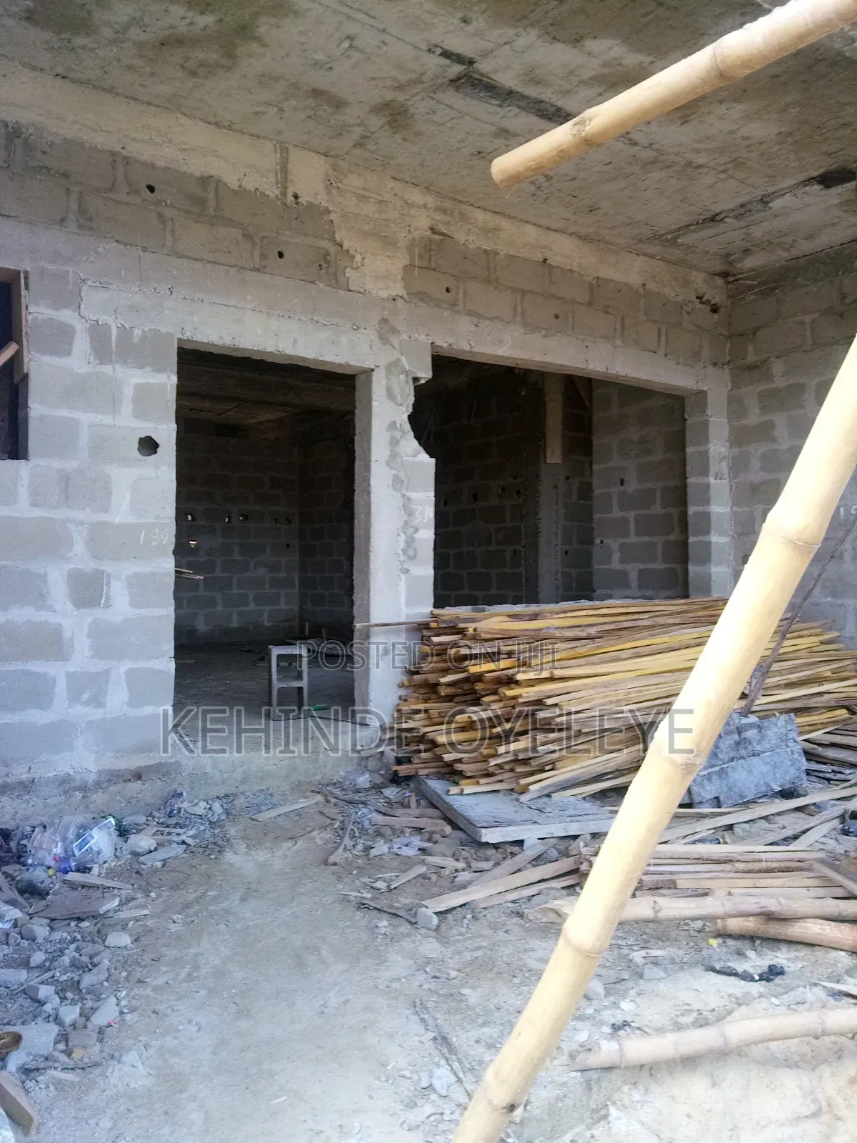 3bdrm House In Ayhome, Off Lekki-epe Expressway For Sale in Off Lekki-Epe Expressway
