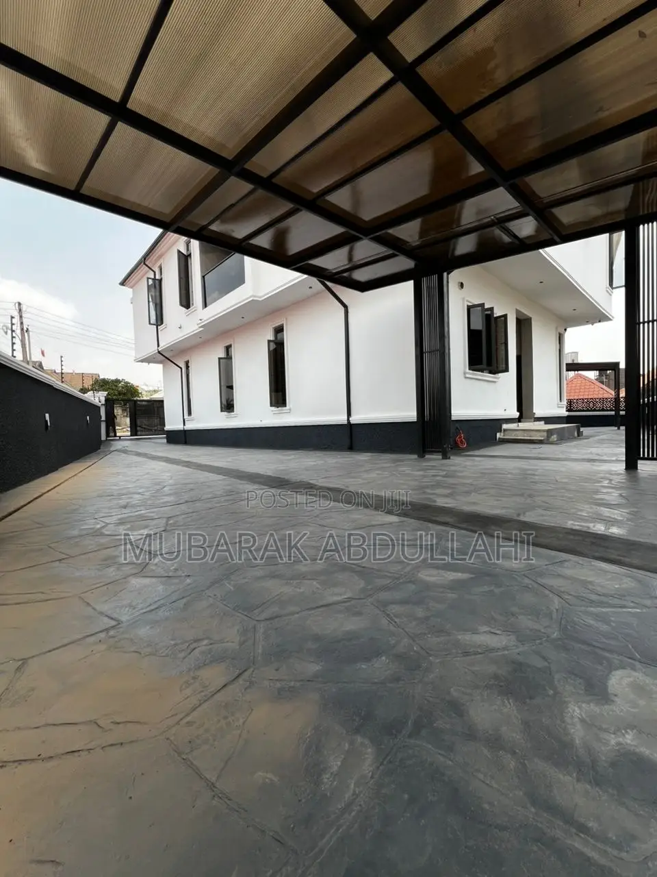 4bdrm House in Apo Resettlement for sale in Apo Resettlement