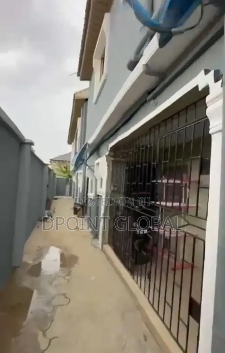 12bdrm Block of Flats in Ige Estate, Alagbado for sale in Alagbado