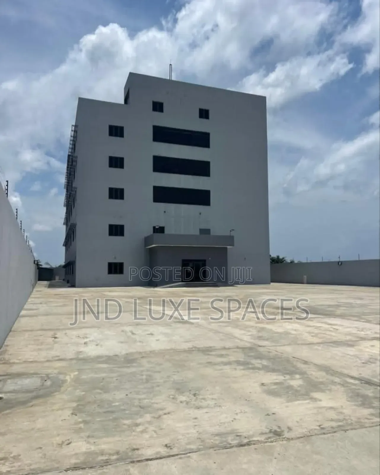 Commercial 6-Floor Main Building + 2-Floor Annex in Abijo