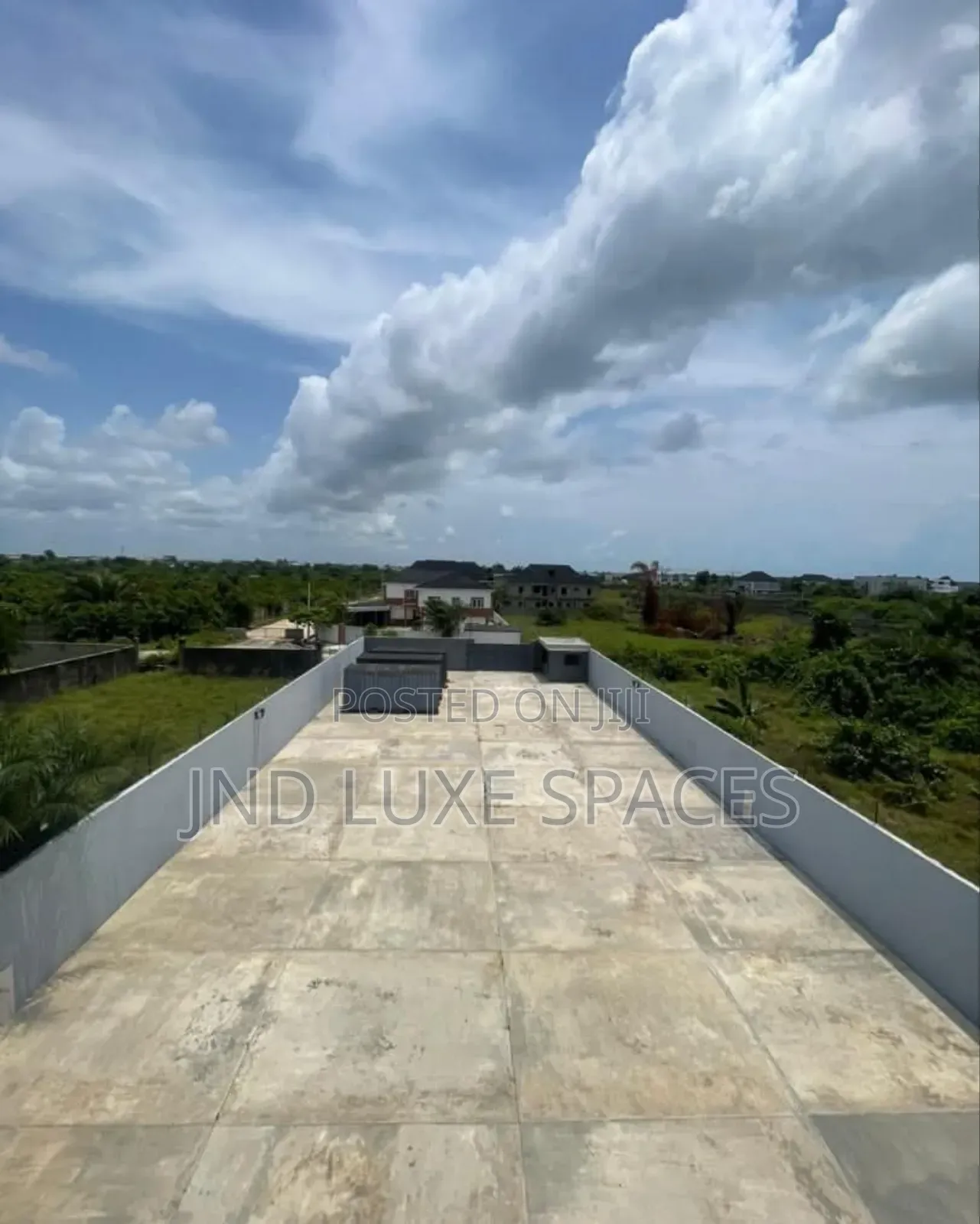 Commercial 6-Floor Main Building + 2-Floor Annex in Abijo