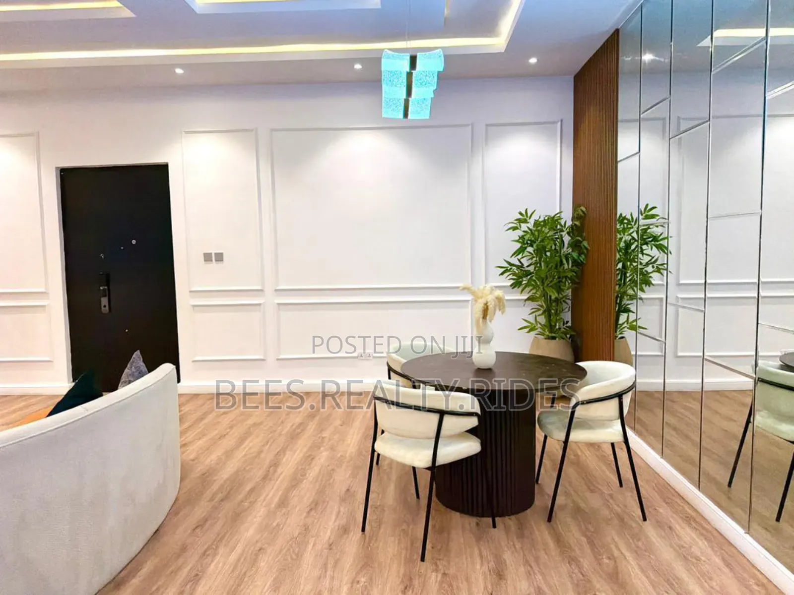 Brand New Cozy 1 Bedroom With a Swimming Pool, Gym, Balcony Elevator in Lekki Phase 1