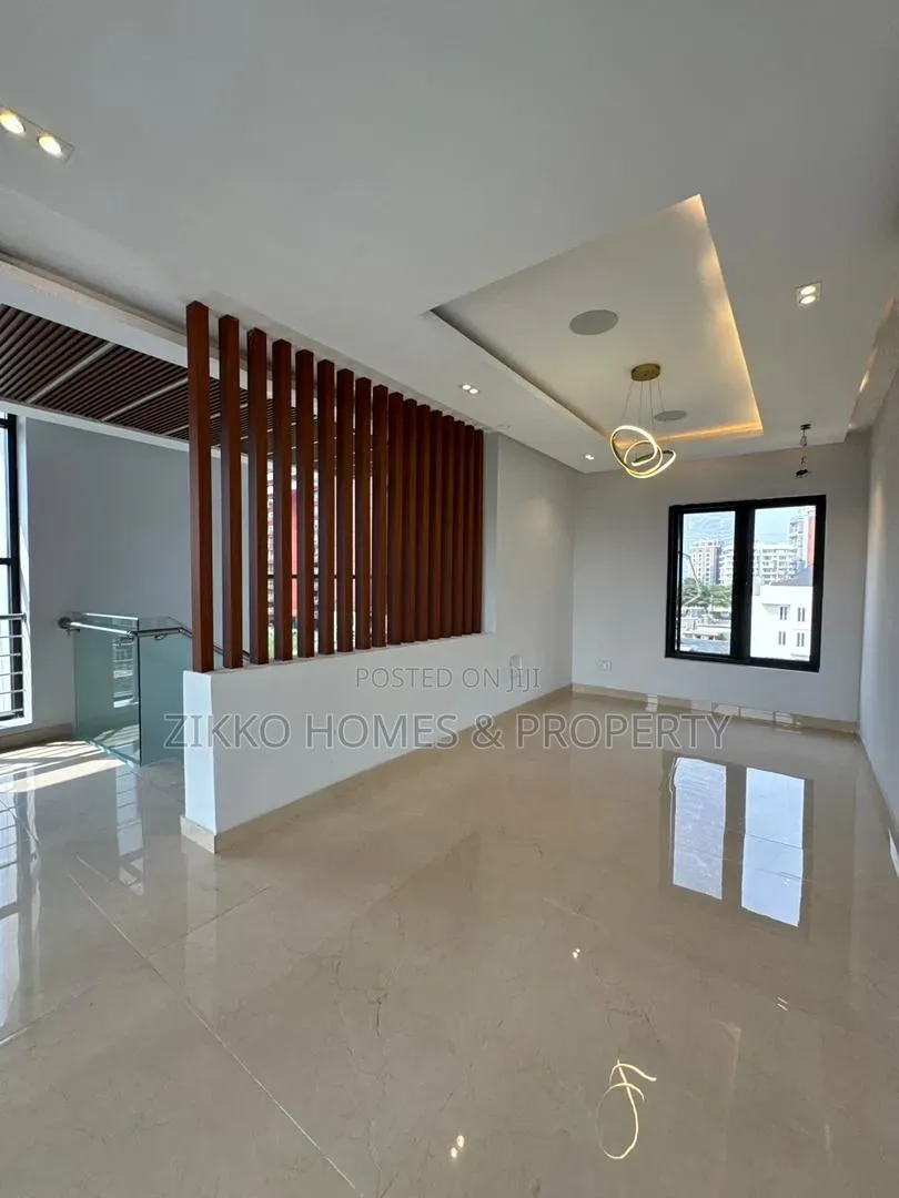 6bdrm Duplex in Banana Island, Old Ikoyi for sale in Old Ikoyi
