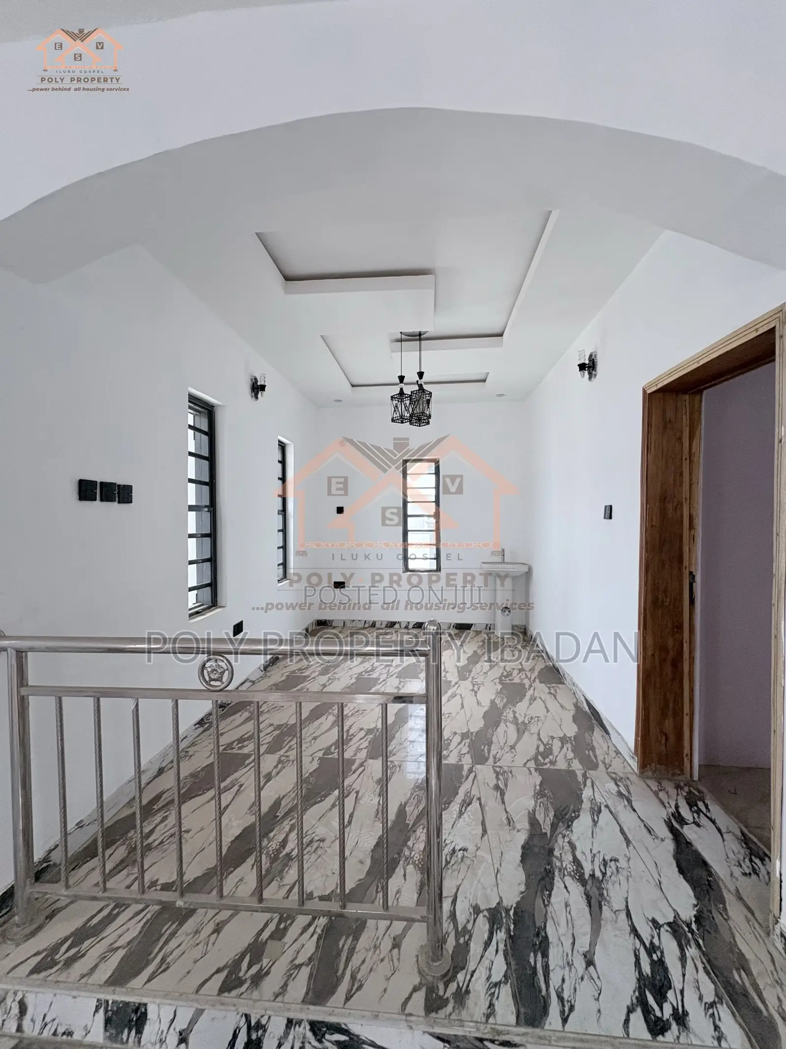 4bdrm Duplex in Kolapo Ishola Gra, Ibadan for sale in Ibadan