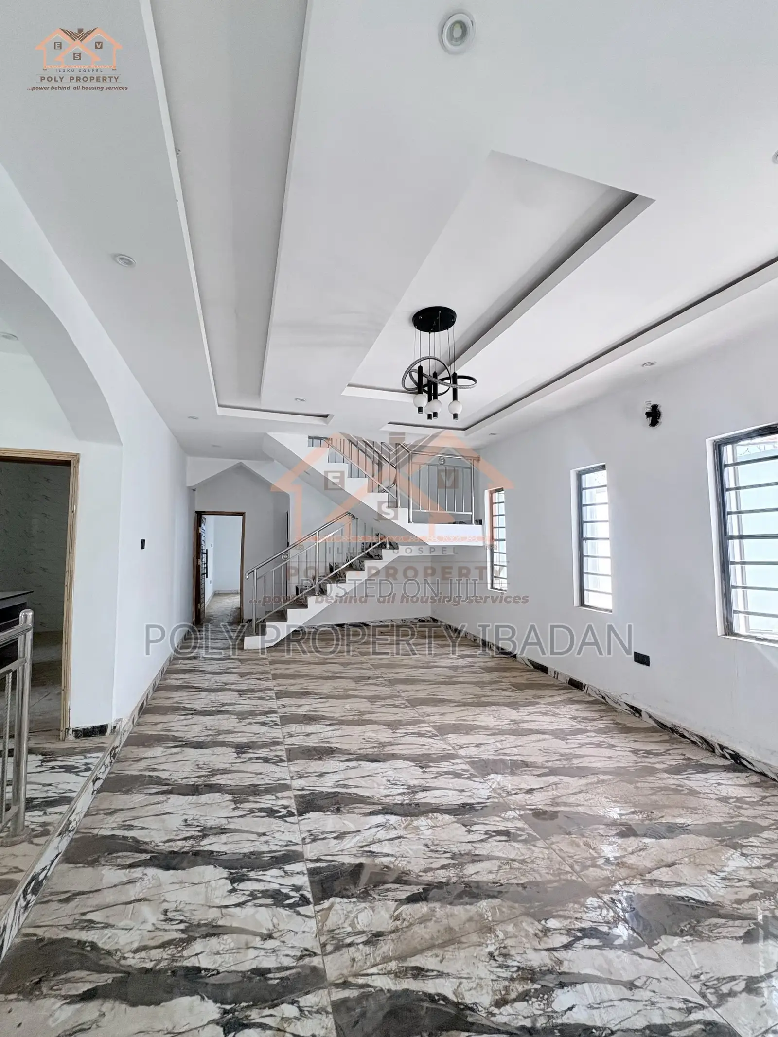 4bdrm Duplex in Kolapo Ishola Gra, Ibadan for sale in Ibadan
