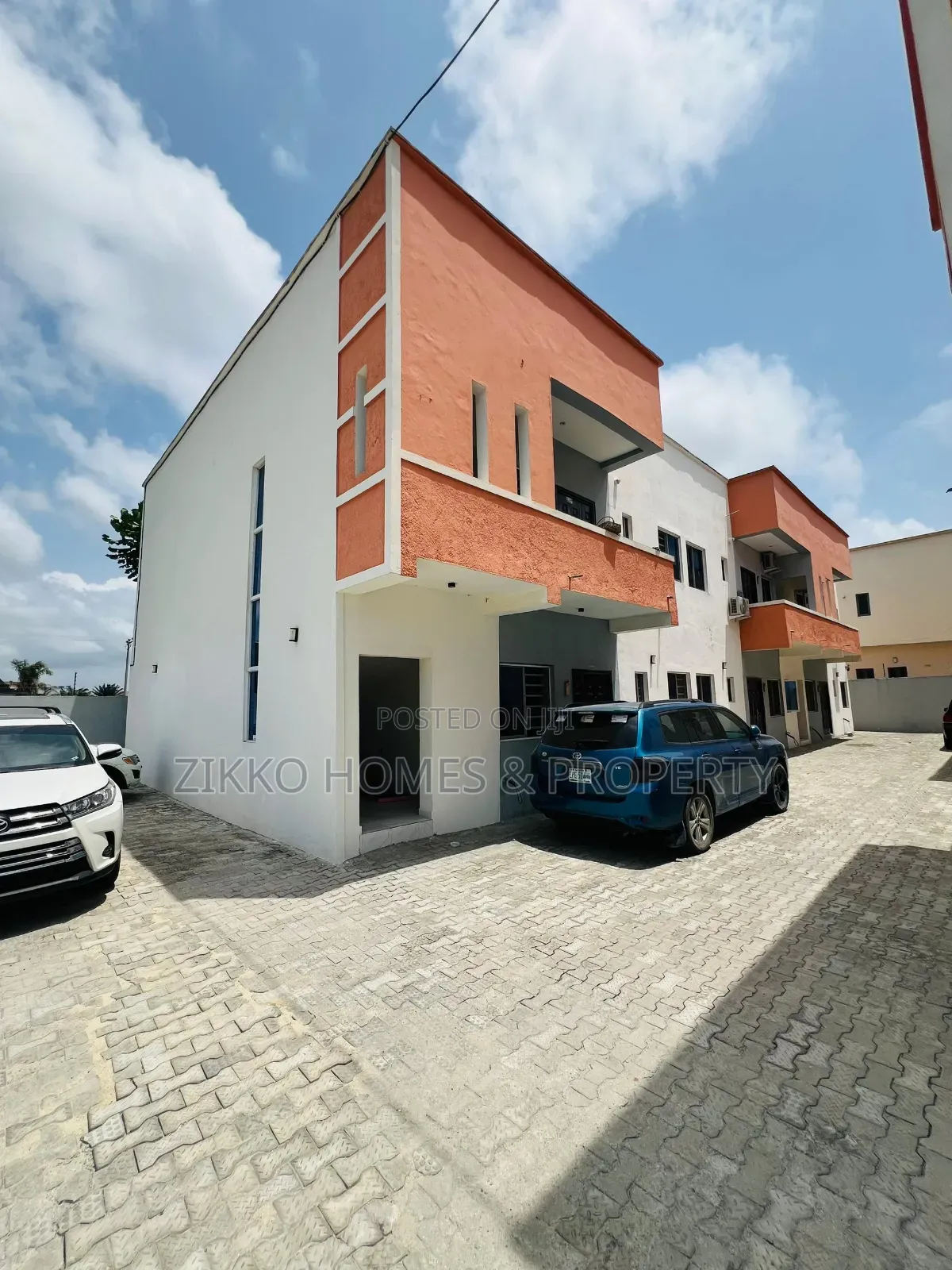 2bdrm Townhouse/Terrace in Sangotedo for Sale in Sangotedo