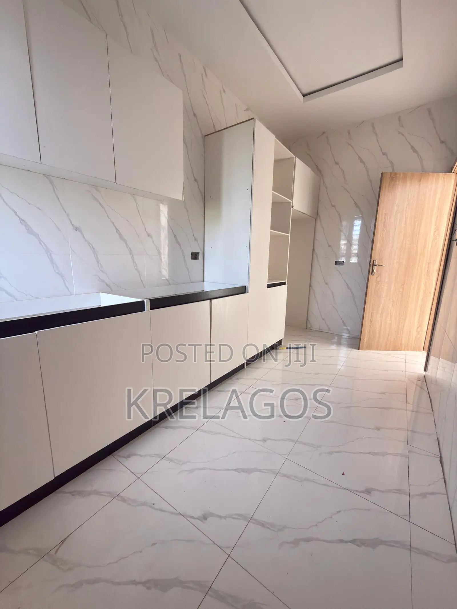 3bdrm Duplex in Abraham Adesanya Estate for sale in Abraham Adesanya Estate