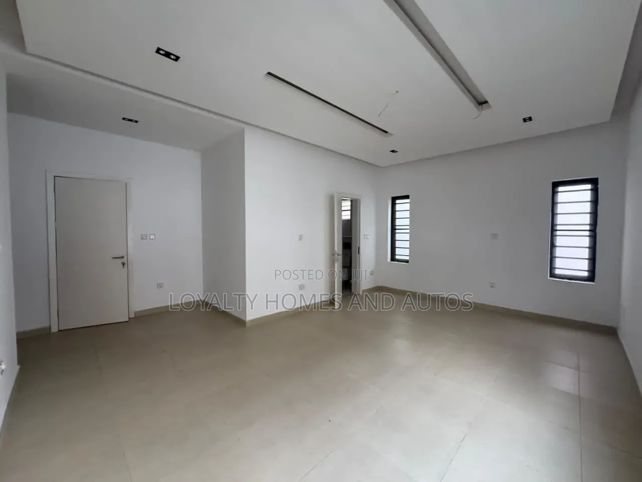 4bdrm Duplex in Adeniyi Jones for sale in Adeniyi Jones
