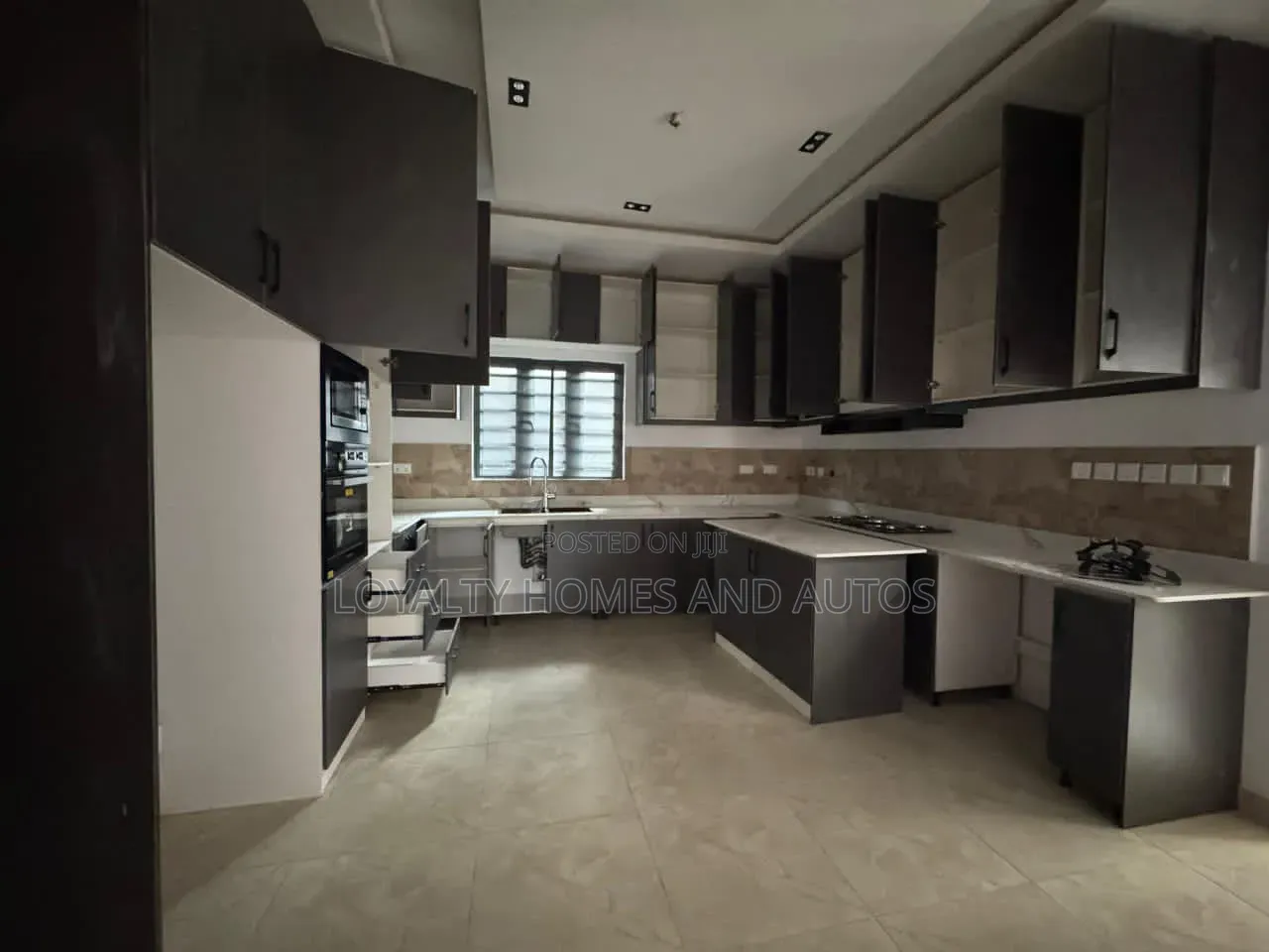 4bdrm Duplex in Adeniyi Jones for sale in Adeniyi Jones