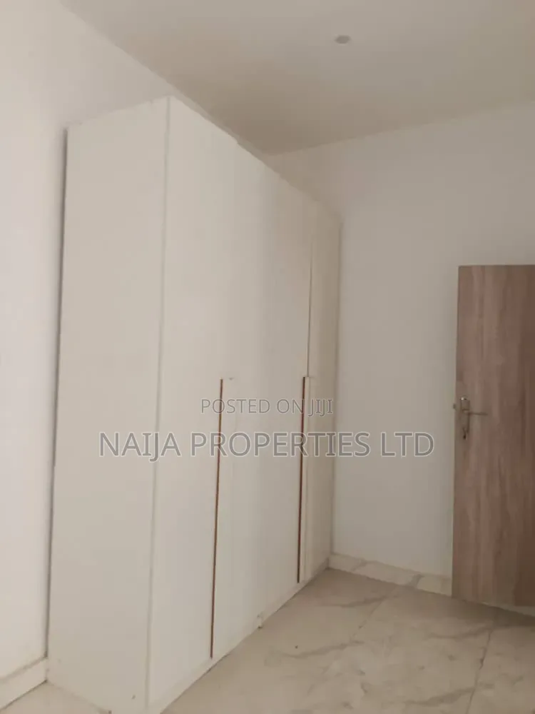 3bdrm Townhouse / Terrace in Harris Drive, Ikota for rent in Ikota