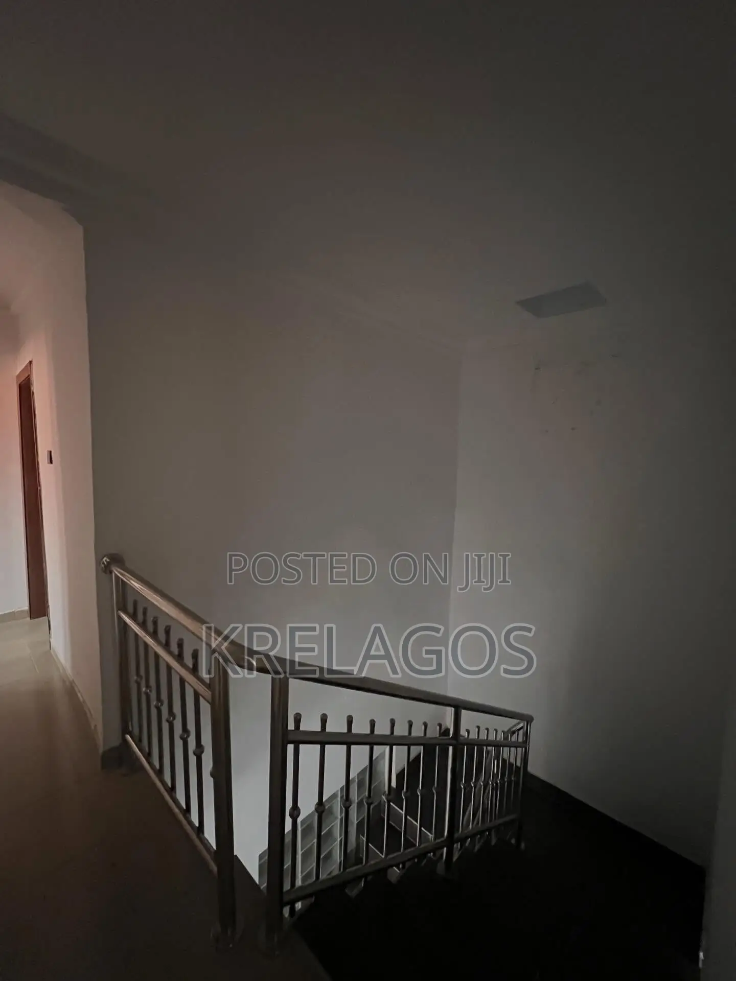 4bdrm Duplex in Chevron for rent in Chevron