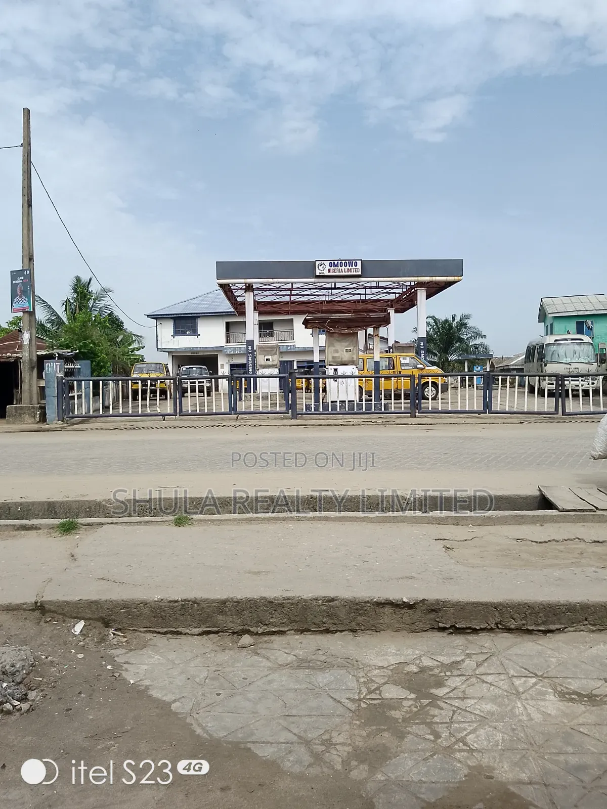 Filling Station For Sale in Ajangbadi