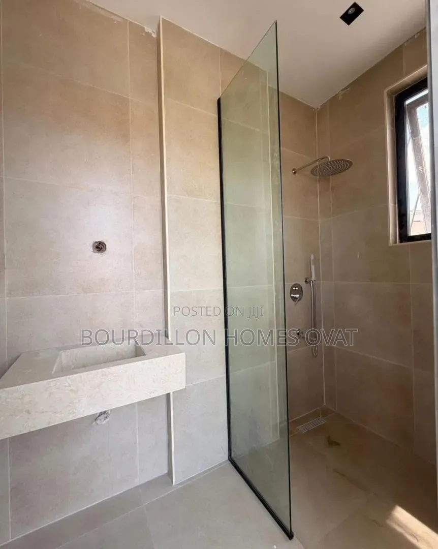 3bdrm Apartment in Lekki Phase 1 for sale in Lekki Phase 1