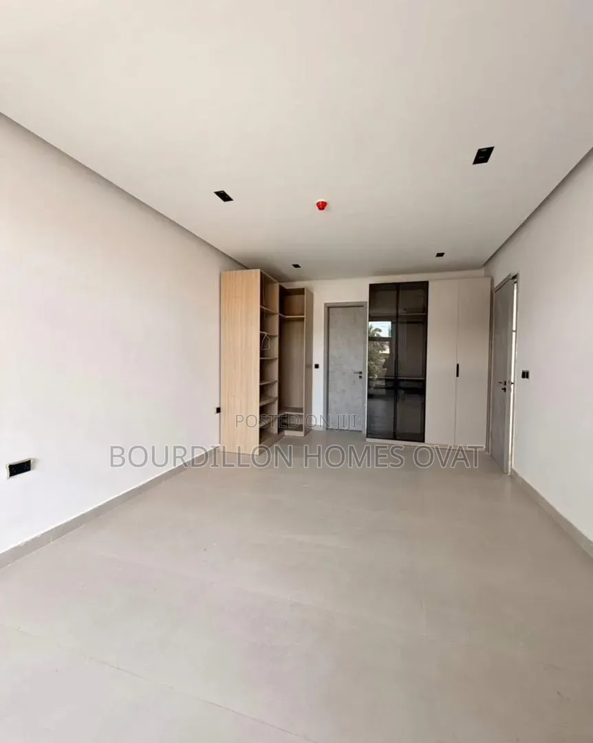 3bdrm Apartment in Lekki Phase 1 for sale in Lekki Phase 1