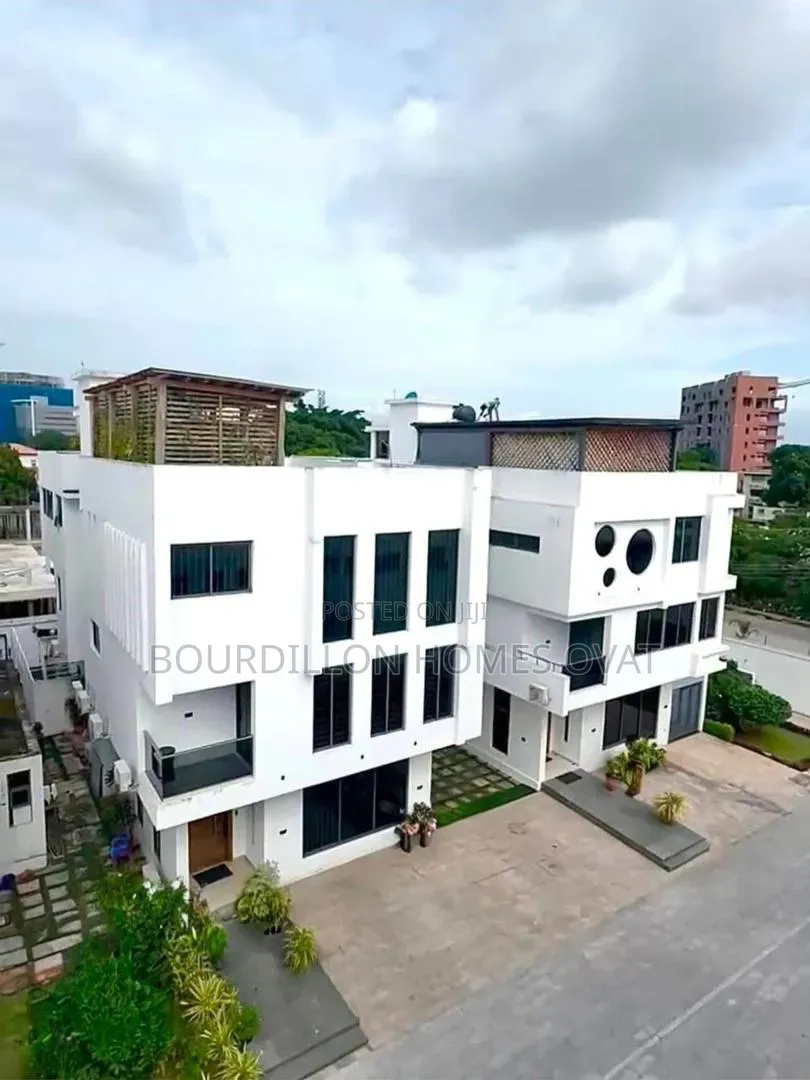 5bdrm Duplex in Ikoyi Lagos State for sale in Ikoyi S.W