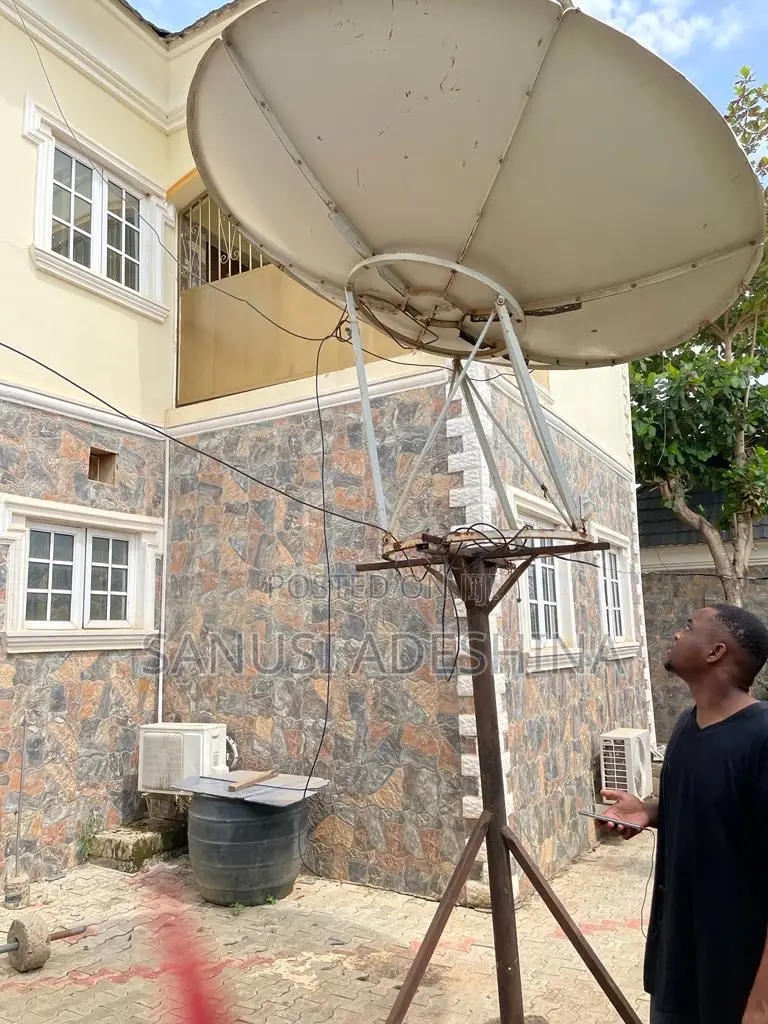 4bdrm Duplex in Supercell Estate for sale in Apo District