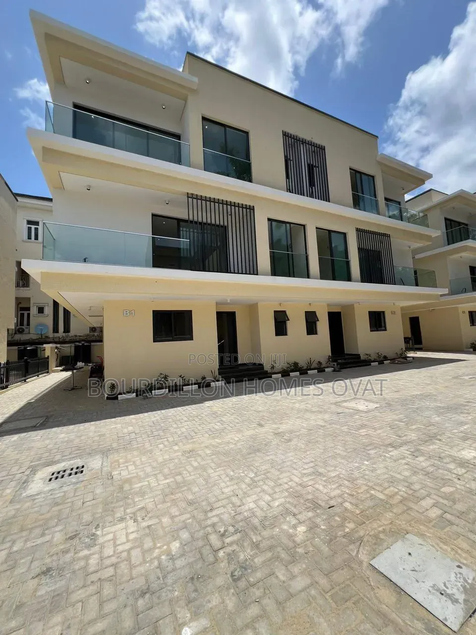 4bdrm Duplex in Ikoyi Lagos State for sale in Ikoyi S.W