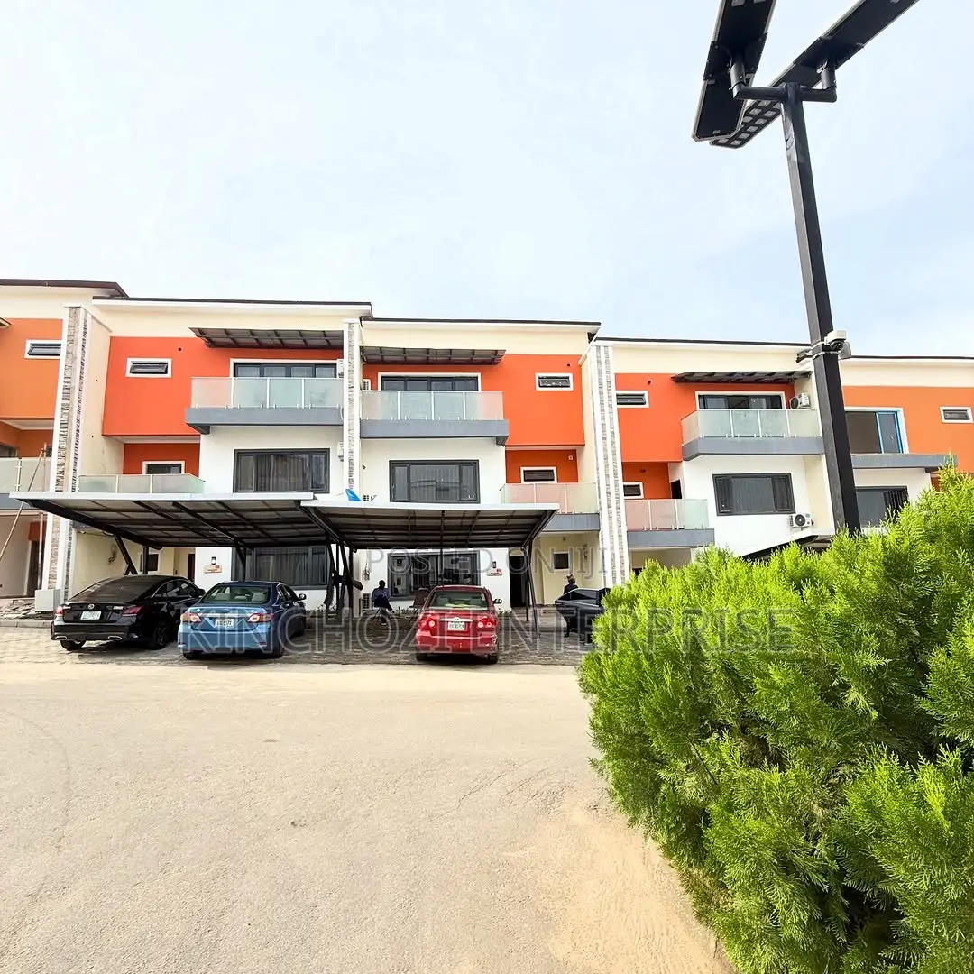 4bdrm Duplex in Kado for rent in Kado
