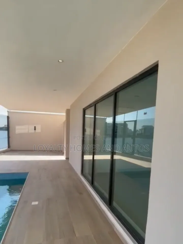 5bdrm House in Banana Island for sale in Banana Island