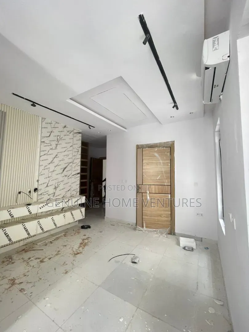 2bdrm Apartment in Ologolo Lekki for rent in Ologolo