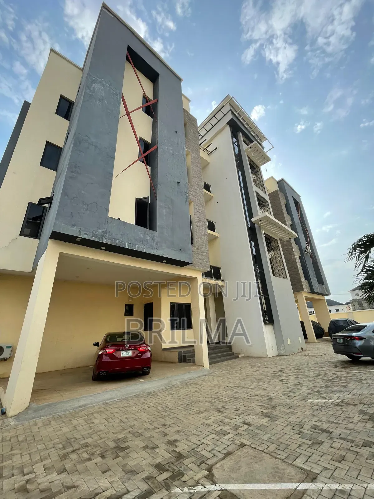 3bdrm Duplex in Jahi for sale in Jahi