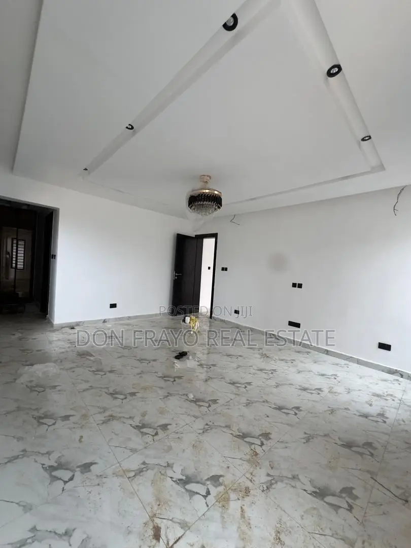 4bdrm Duplex in Main Jericho Gra for sale in Jericho