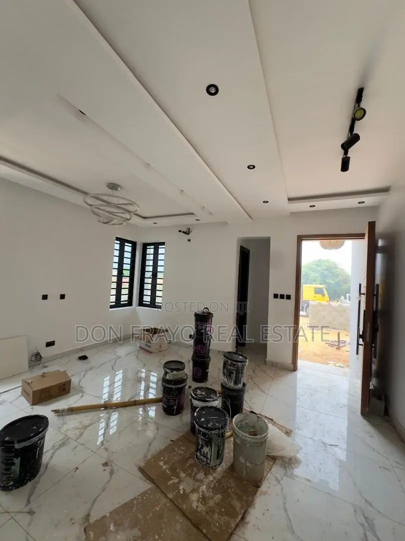 4bdrm Duplex in Main Jericho Gra for sale in Jericho