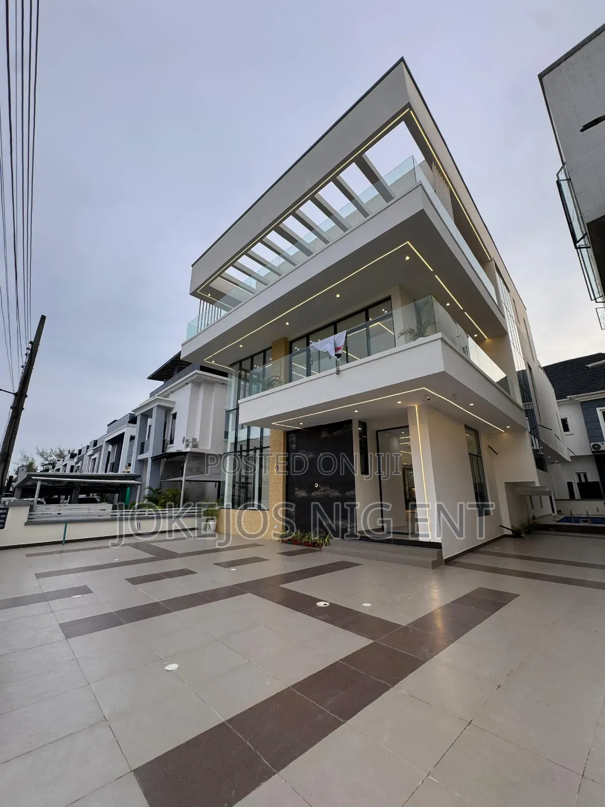 5bdrm Duplex in Lekki County Estate, Ikota for sale in Ikota