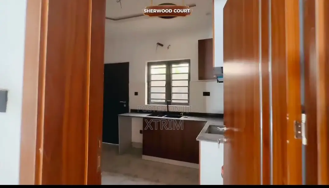4bdrm Duplex in Sherwood Court, Sangotedo for sale in Sangotedo