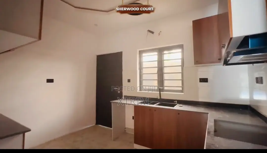 4bdrm Duplex in Sherwood Court, Sangotedo for sale in Sangotedo