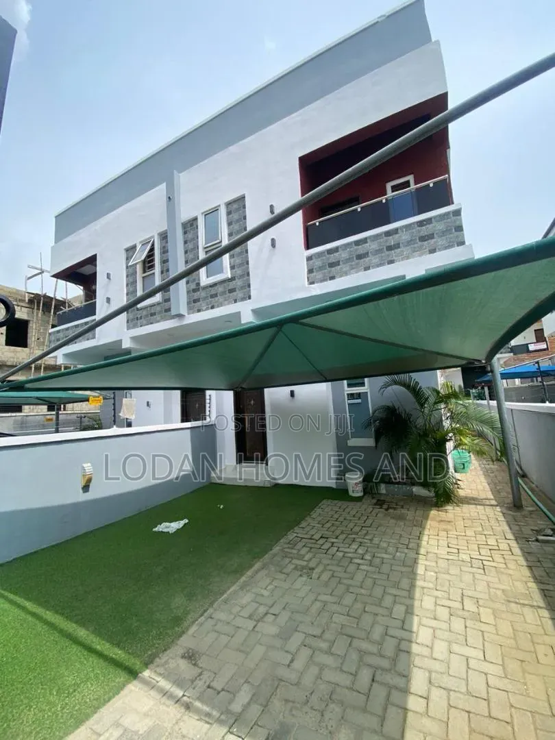 5bdrm Duplex in Villa Estate, Lekki Expressway for sale in Lekki Expressway