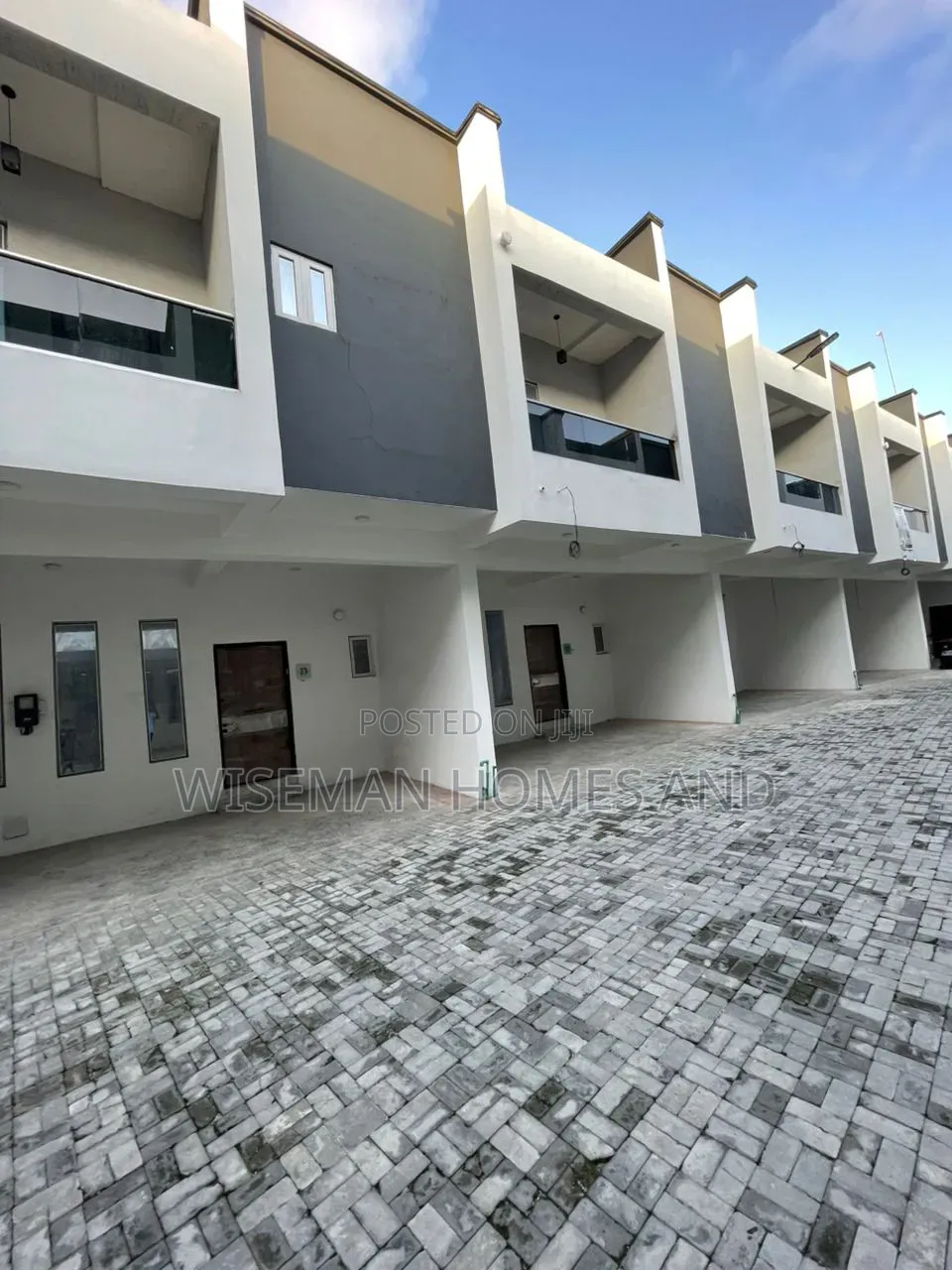 4bdrm Duplex in Ikota Lekki Eti-Osa for rent in Ikota