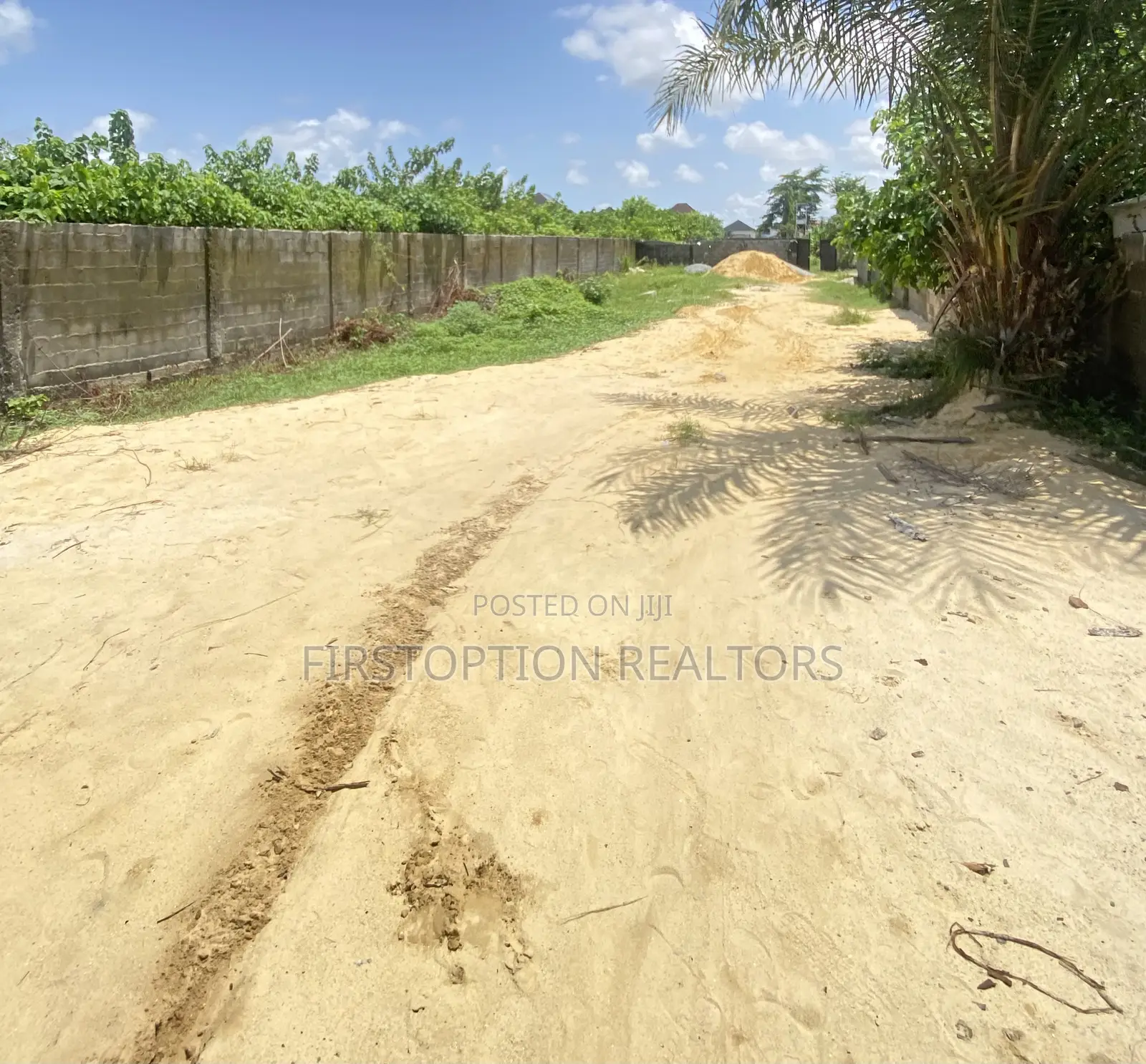3200sqm Fenced Dryland at Ablag Avenue Off Monastery Road Sangotedo in Sangotedo