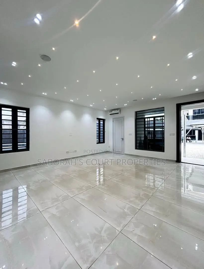 4bdrm Duplex in Oniru Estate, Ademola Adetokunbo for sale in Ademola Adetokunbo