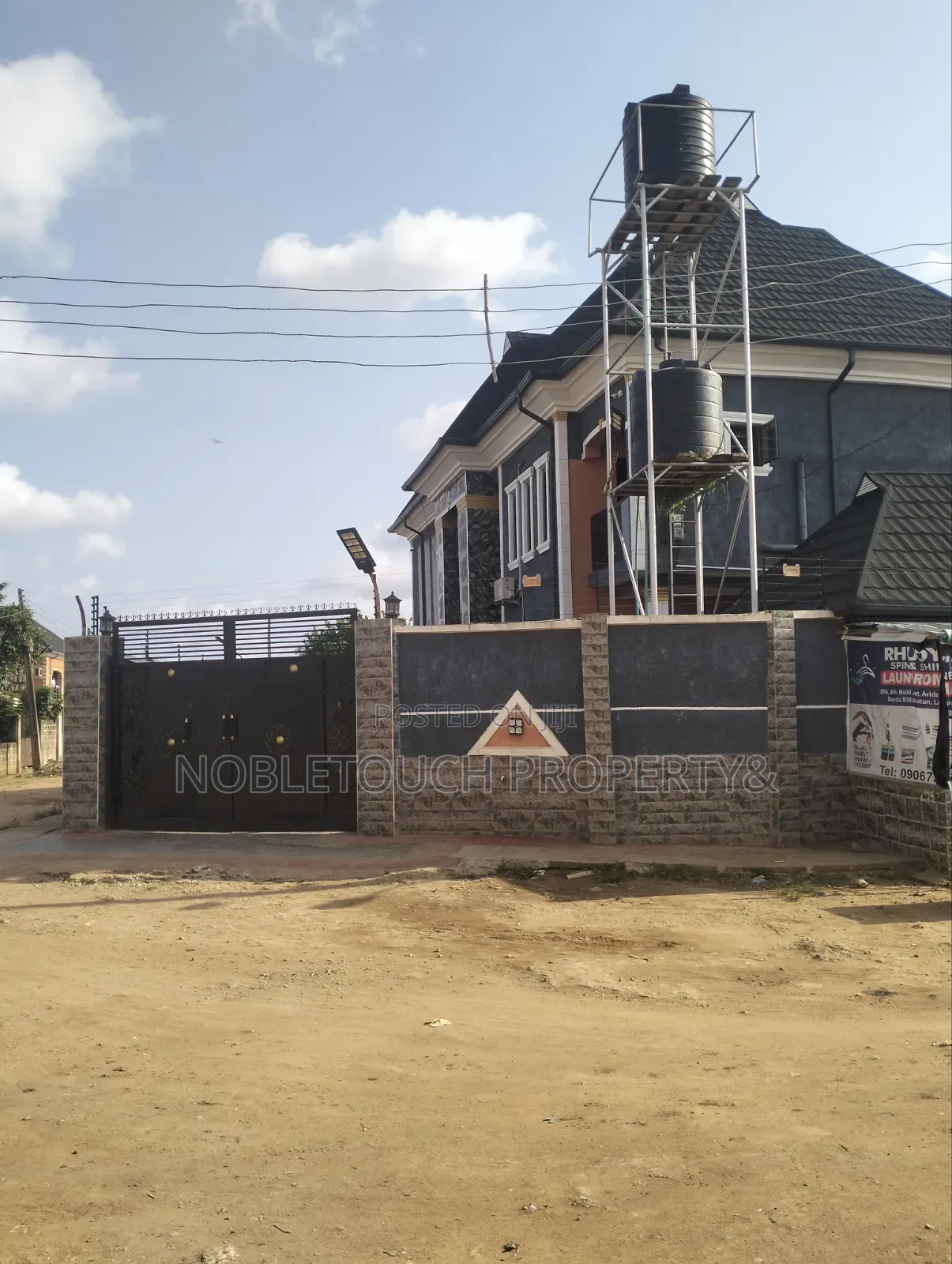 4bdrm Duplex in By Madam Nancy, Iseri Olofin for sale in Iseri Olofin
