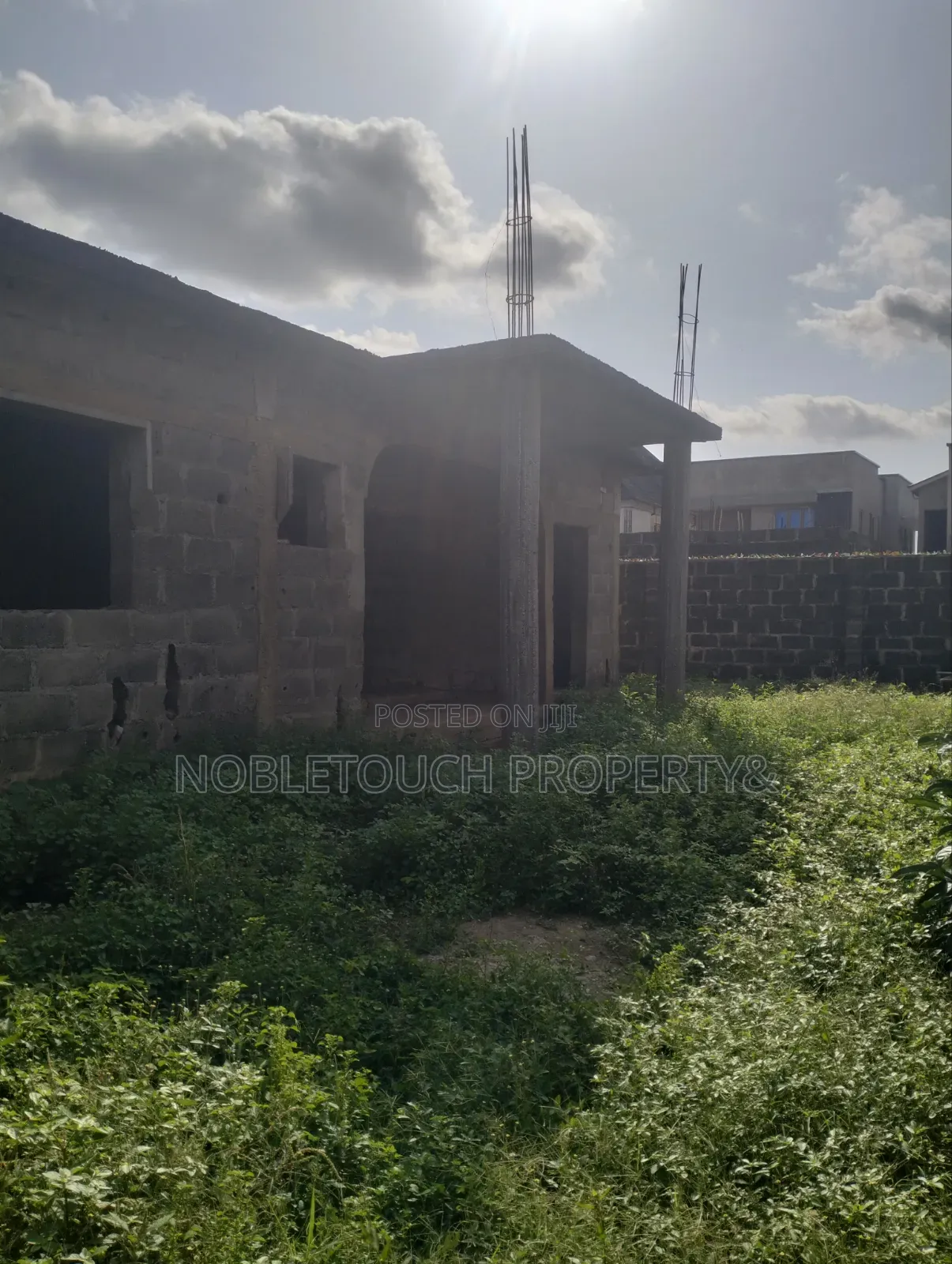 3bdrm Block of Flats in Along Madarikan, Iseri Olofin for sale in Iseri Olofin