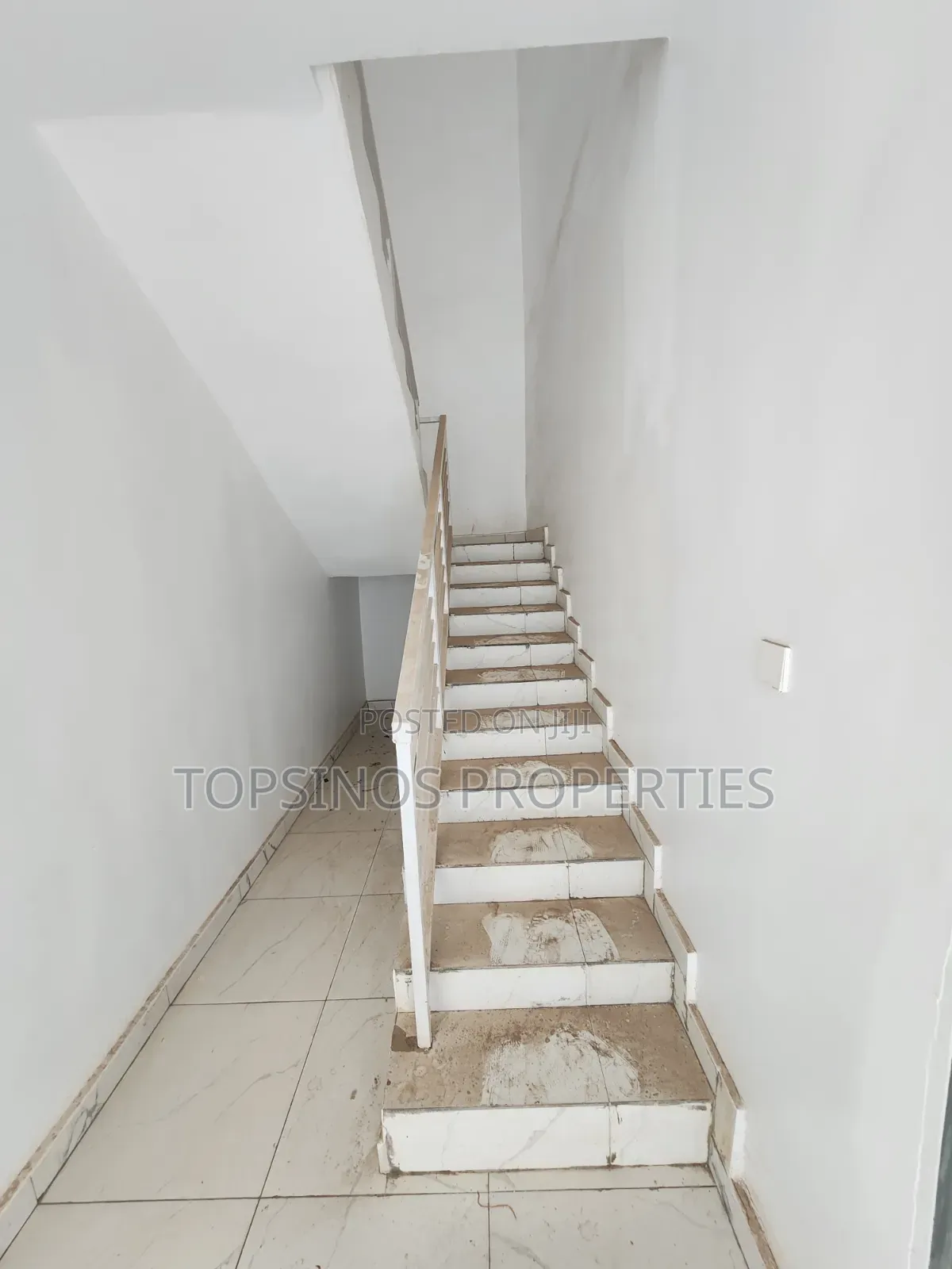 2bdrm Block of Flats in Dawaki for rent in Dawaki