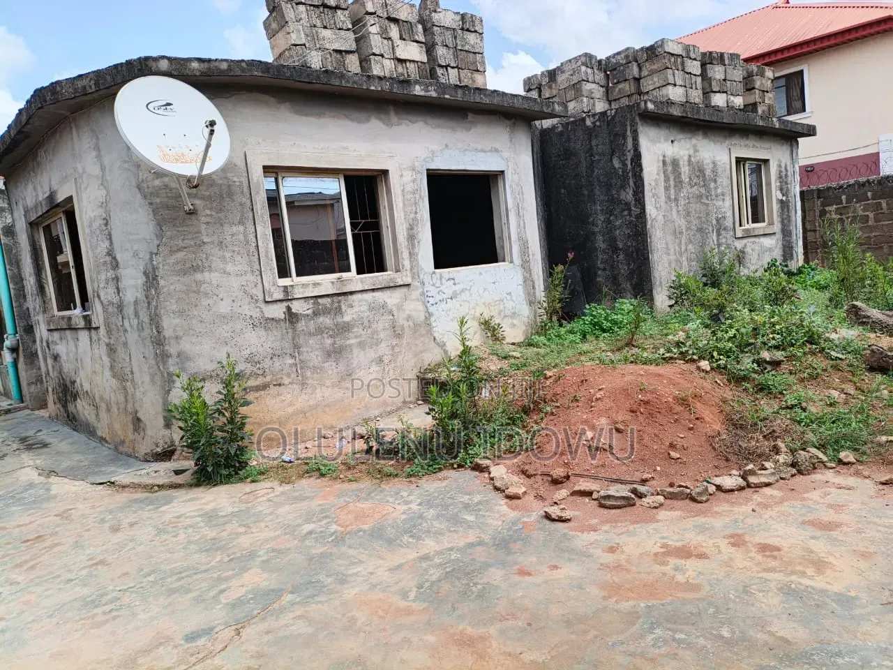 3bdrm Block of Flats in Egbeda for sale in Egbeda