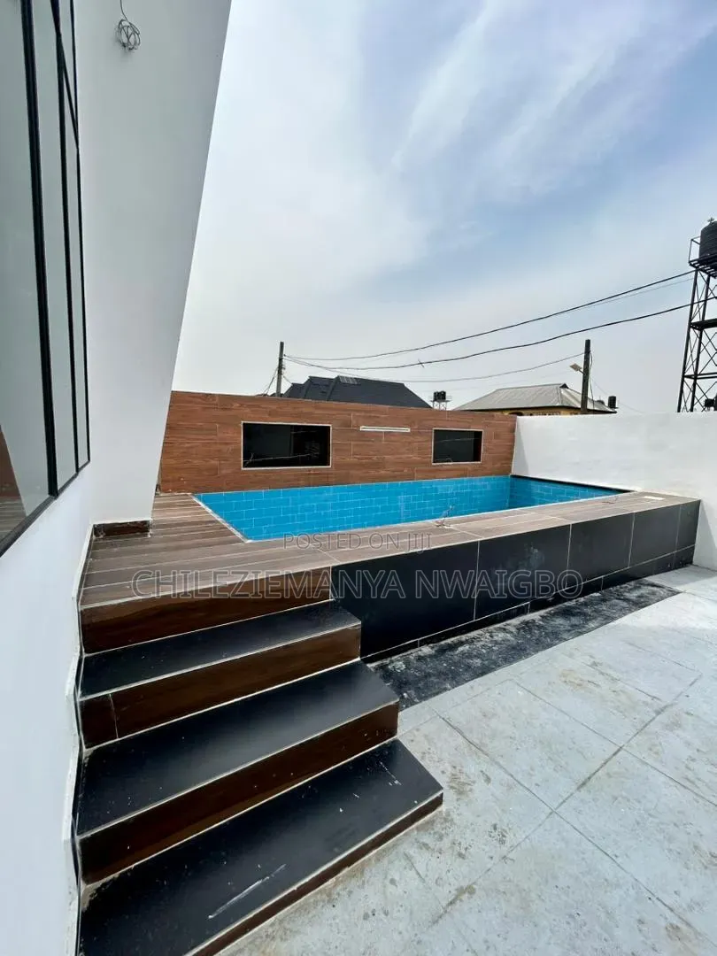 5bdrm Duplex in Sangotedo for sale in Sangotedo