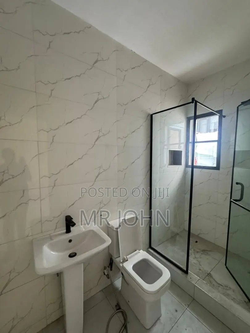4bdrm House in Lekki 1 D Man Pr for rent in Lekki