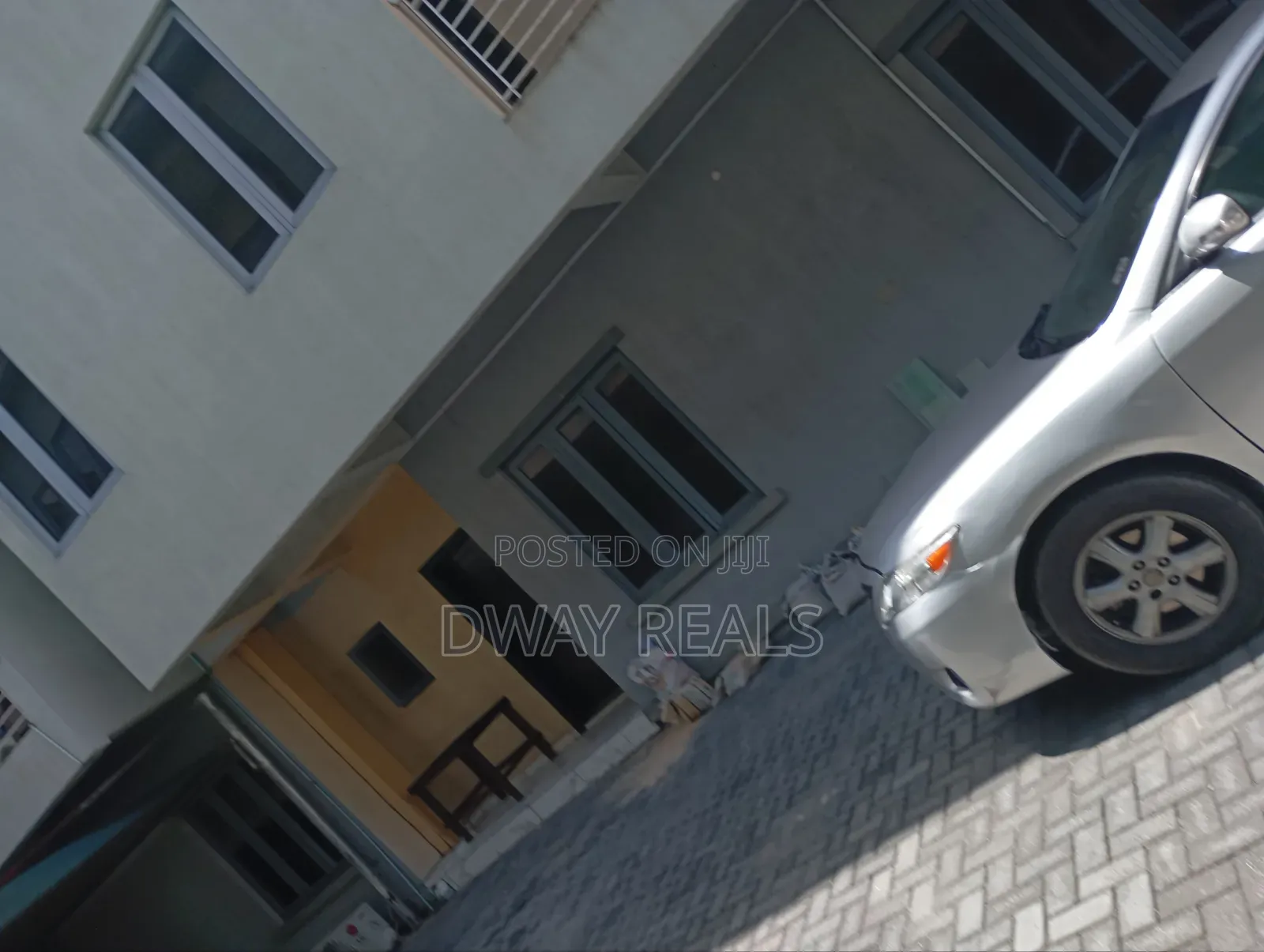 5bdrm Townhouse / Terrace in Ikate-Elegushi for rent in Ikate-Elegushi