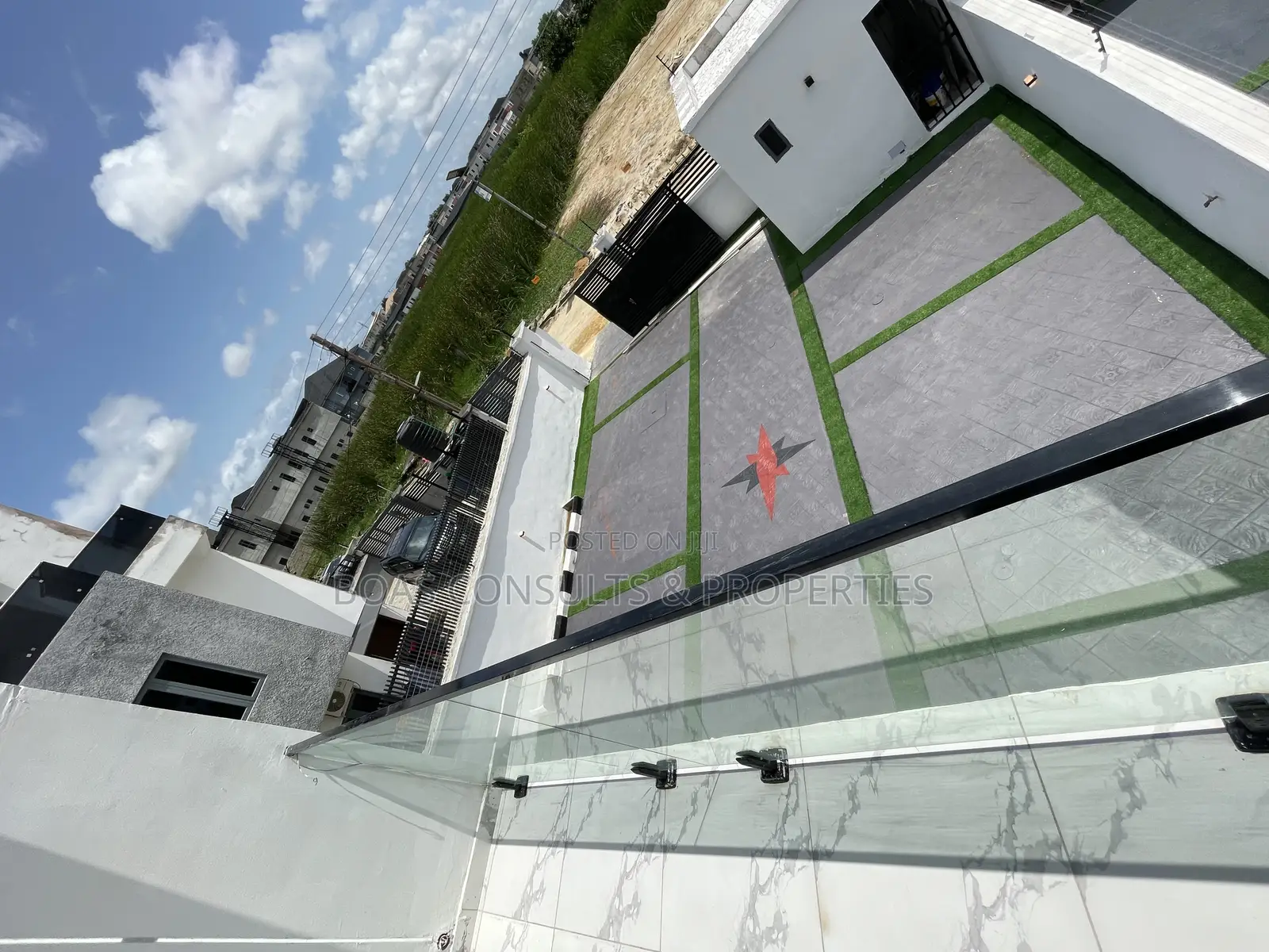 4bdrm Duplex in Ilaje / Lekki for sale in Ilaje / Lekki